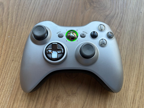 Microsoft xbox 360 silver - microsoft,